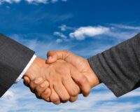 handshake-6015639_1280