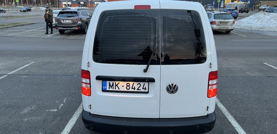 VW Caddy 1, 6tdi 2011, white