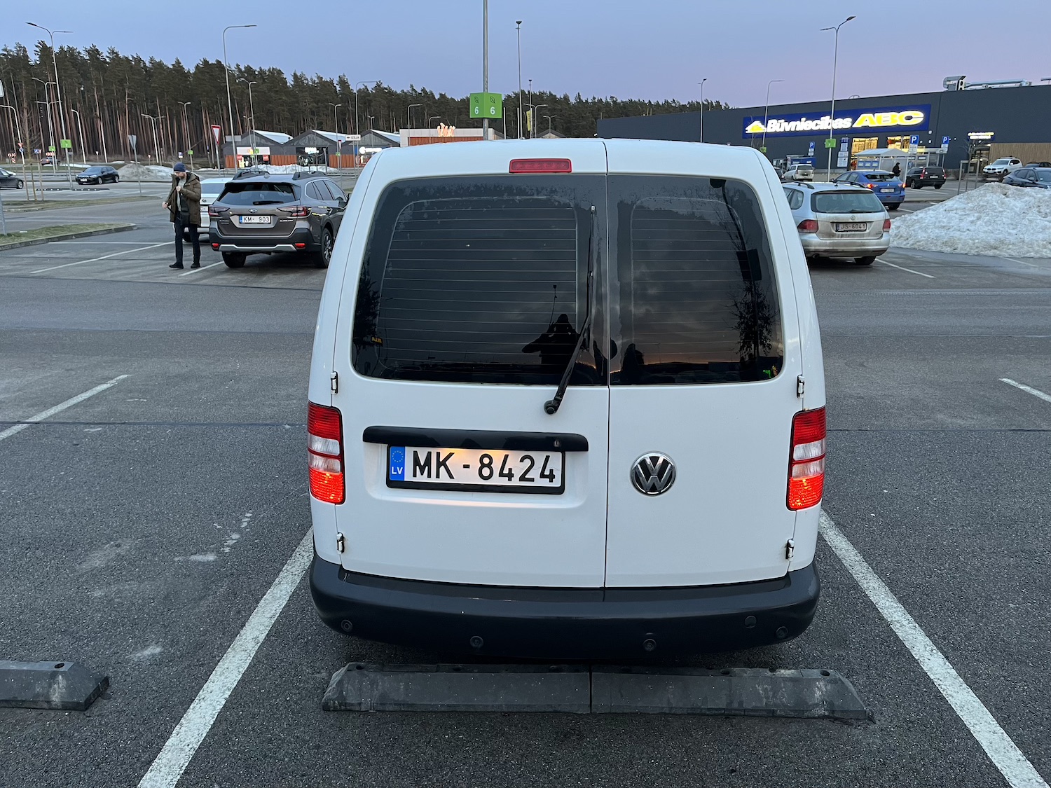 VW Caddy 1, 6tdi 2011, white
