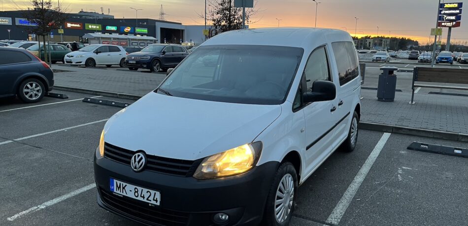 VW Caddy 1, 6tdi 2011, white