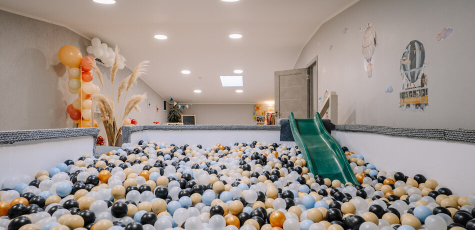 Party and celebration space Mika Pika for sale