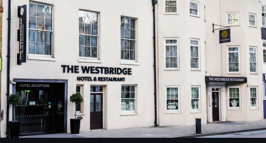 Assistant Director of Food and Beverage wanted