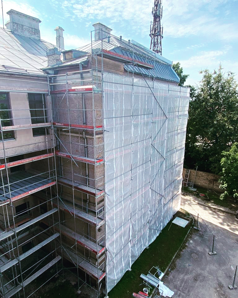 4DA3144C-215A-400D-9368-BA04872CA964