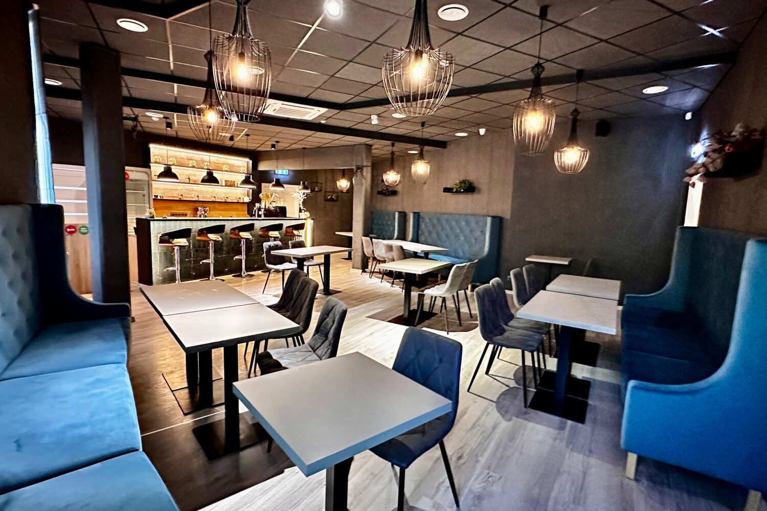 SUSHI CLUB restaurant chain for sale