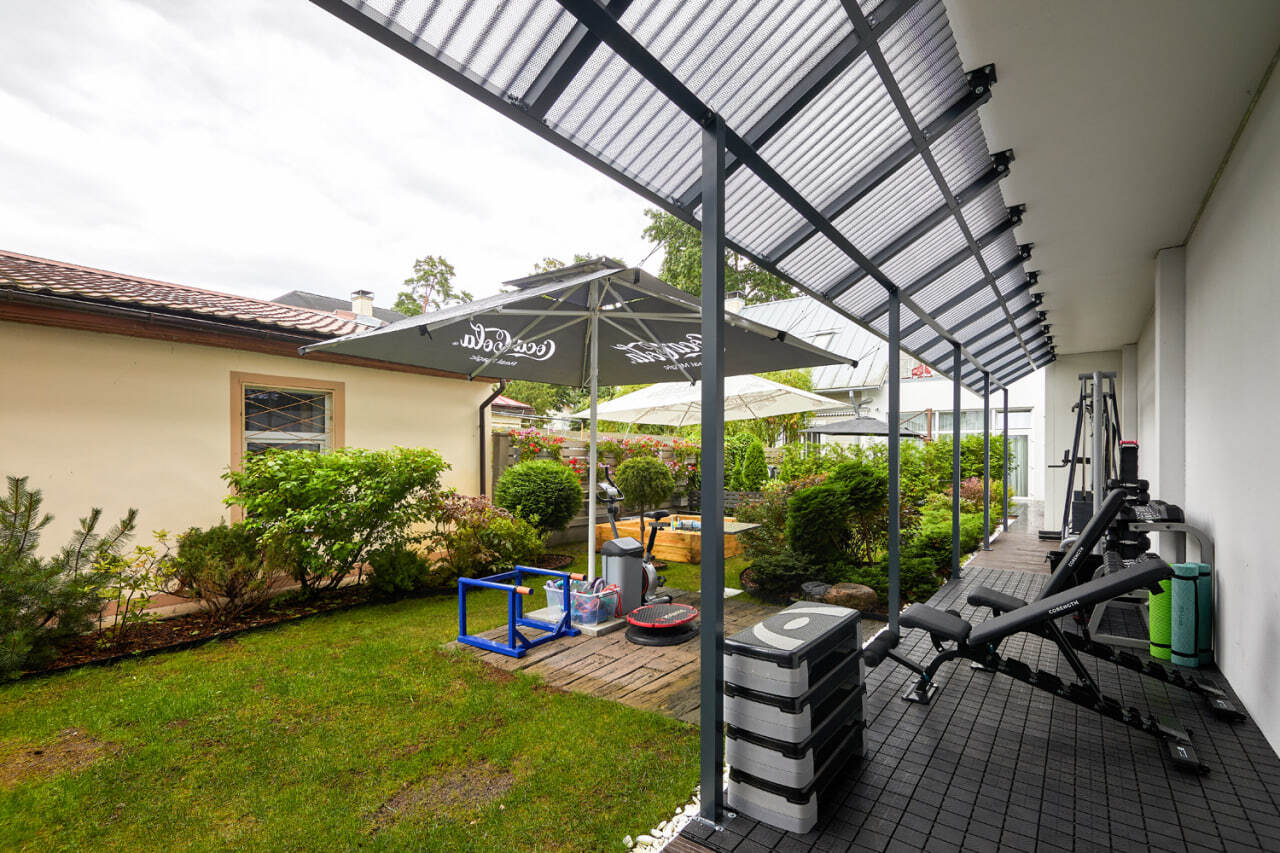Operating apart-hotel with restaurant for sale in the centre of Jūrmala