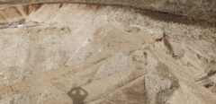 Natural sand and sand-gravel quarry for sale, with a valid mineral extraction permit.