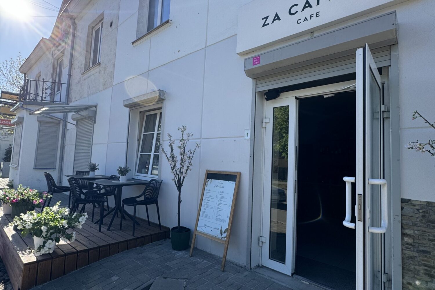 Za Cafino café for sale
